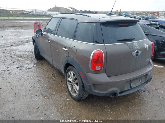 2011 MINI COOPER S COUNTRYMAN WMWZC3C56BWL79770 Photo 2