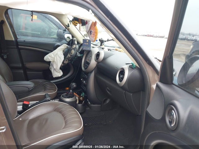 2011 MINI COOPER S COUNTRYMAN WMWZC3C56BWL79770 Photo 4