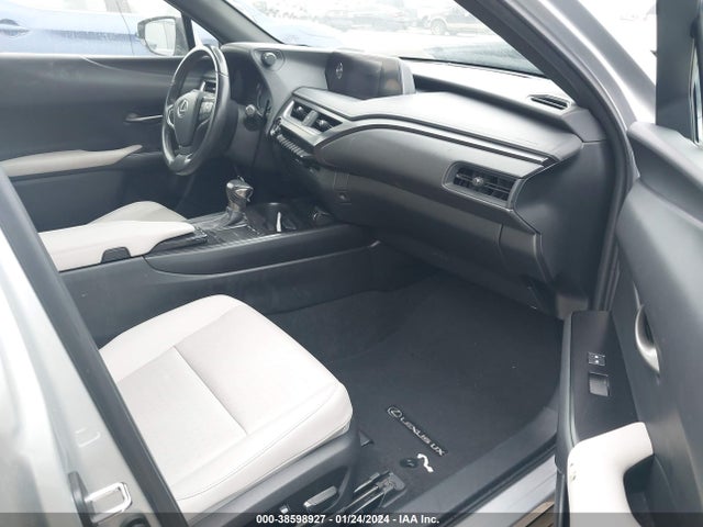 JTHY3JBH3K2012183 Lexus UX 200