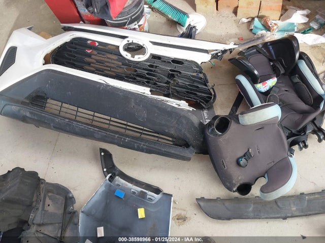 Toyota RAV4 LE 2020 2T3F1RFV4LW128563 Image 12