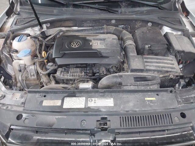 1VWAS7A3XFC076930 Volkswagen Passat 1.8t Limited Edition