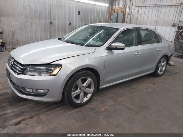 1VWAS7A3XFC076930 Volkswagen Passat 1.8t Limited Edition