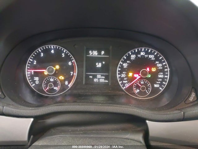 1VWAS7A3XFC076930 Volkswagen Passat 1.8t Limited Edition
