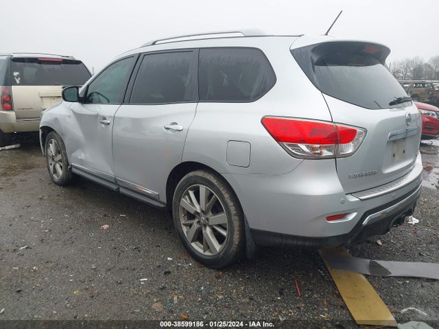 2016 NISSAN PATHFINDER PLATINUM VIN: 5N1AR2MN2GC641747