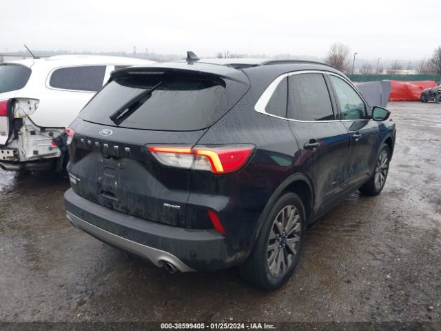1FMCU9J91MUA79207 Ford Escape Titanium