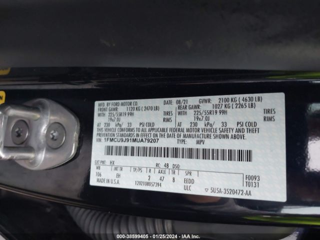 1FMCU9J91MUA79207 Ford Escape Titanium