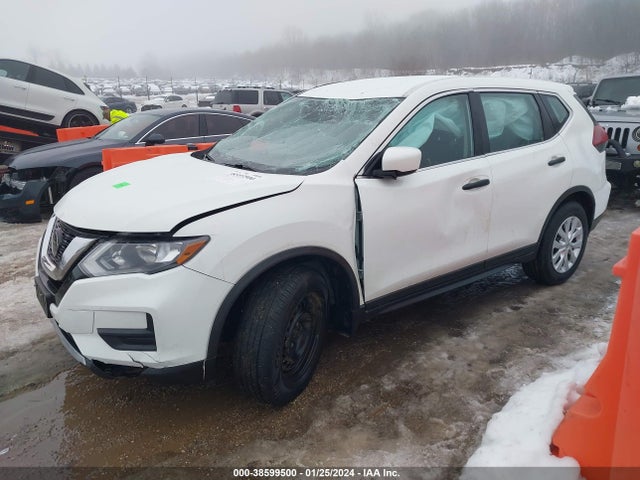 Nissan ROGUE S 2018 KNMAT2MV2JP571883 Image 2