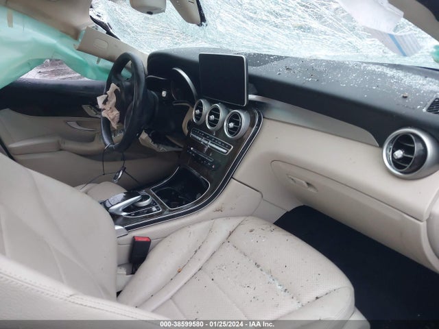 2017 MERCEDES-BENZ GLC 300 4MATIC VIN: WDC0G4KBXHF152243