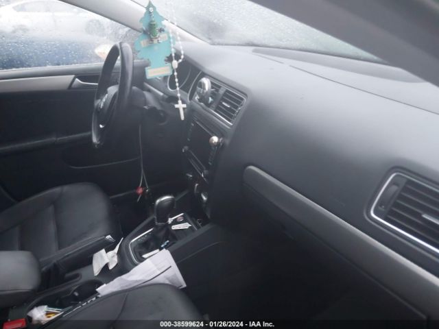 3VWD17AJXFM314448 Volkswagen Jetta 1.8t Se