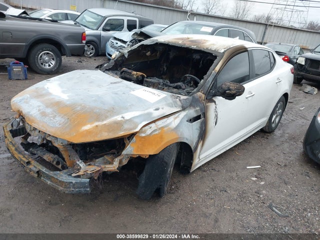 KIA Optima Lx 2015 KNAGM4A75F5586368 Image 2