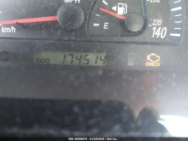 2003 TOYOTA CAMRY LE VIN: 4T1BE32KX3U705181