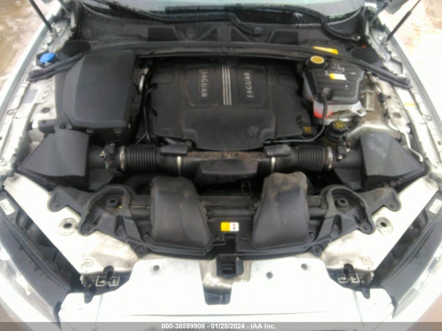 2012 JAGUAR XF SAJWA0FB3CLS23346 Photo 9