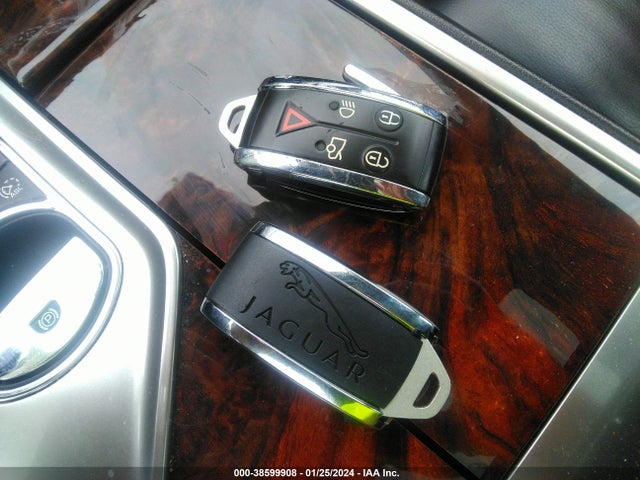 2012 JAGUAR XF SAJWA0FB3CLS23346 Photo 10