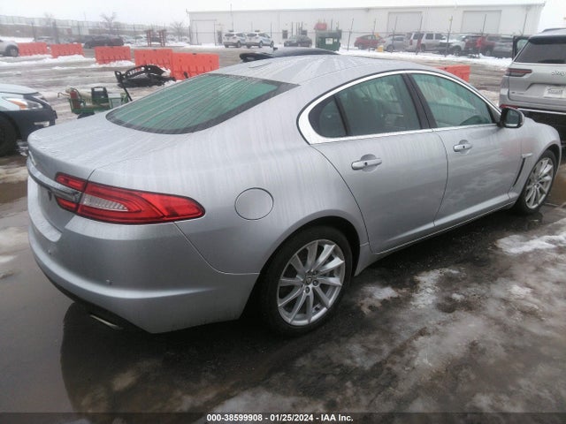 2012 JAGUAR XF SAJWA0FB3CLS23346 Photo 3