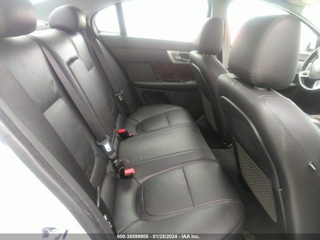 2012 JAGUAR XF SAJWA0FB3CLS23346 Photo 7