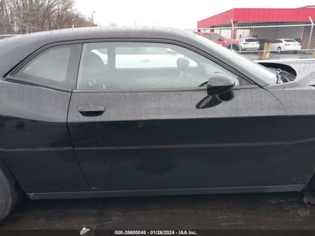 2C3CDZAG5KH744133 Dodge Challenger Sxt