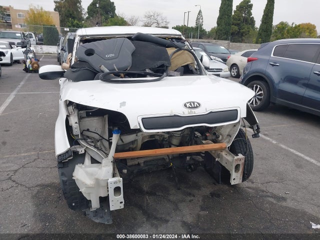 KIA Soul 2014 KNDJN2A22E7038538 Image 11