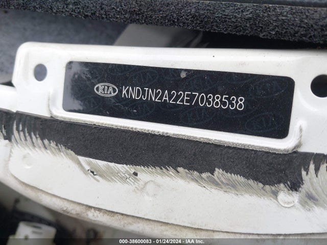 KIA Soul 2014 KNDJN2A22E7038538 Image 9