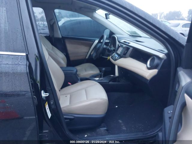 2T3WFREV7EW122455 Toyota Rav4 Xle