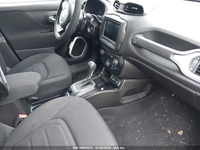 ZACNJABB9LPL89420 Jeep Renegade Latitude Fwd