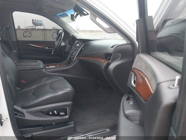 1GYS3BKJ7HR302873 Cadillac Escalade Luxury