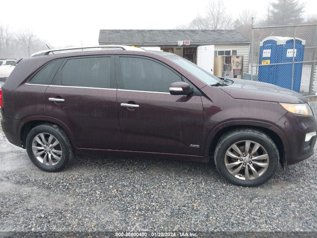 2011 KIA SORENTO SX V6 VIN: 5XYKWDA23BG097805