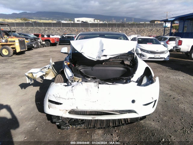 2023 TESLA MODEL Y 7SAYGDEE9PF682949 Photo 5