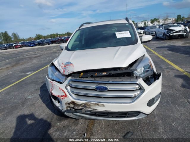 1FMCU0HD0KUA74986 Ford ESCAPE SEL