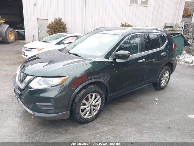Nissan ROGUE SV 2018 5N1AT2MV5JC824603 Image 2