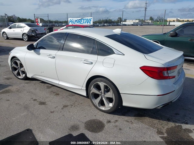 Honda Accord Touring 2018 1HGCV1F9XJA048340 Image 3