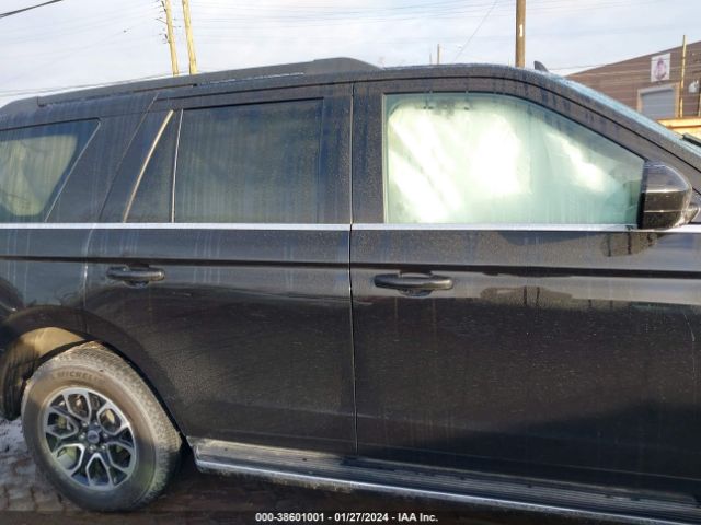1FMJU1JT5NEA07541 Ford Expedition Xlt
