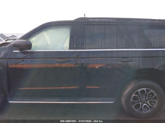 1FMJU1JT5NEA07541 Ford Expedition Xlt