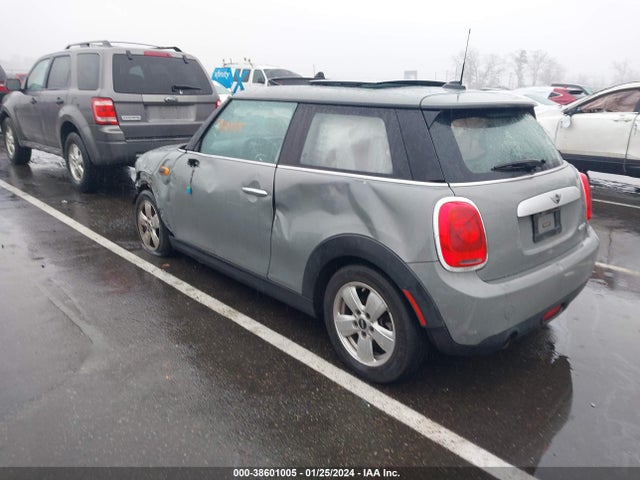 2015 MINI HARDTOP WMWXM5C5XF3A60771 Photo 2
