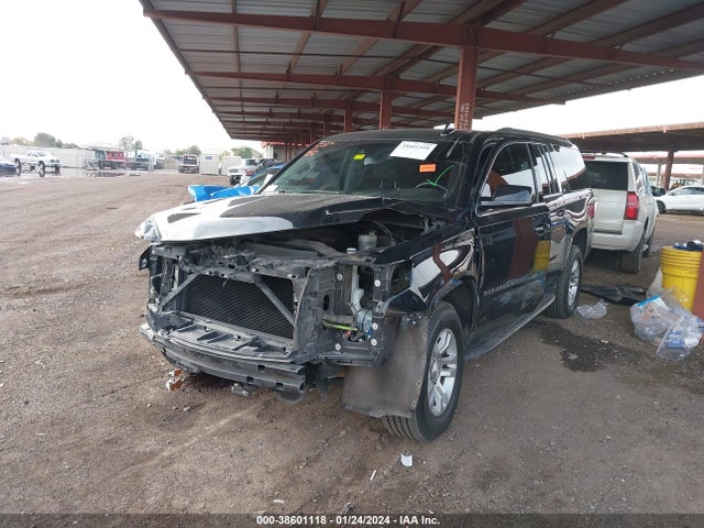 Chevrolet Suburban Lt 2019 1GNSCHKC8KR329279 Image 2