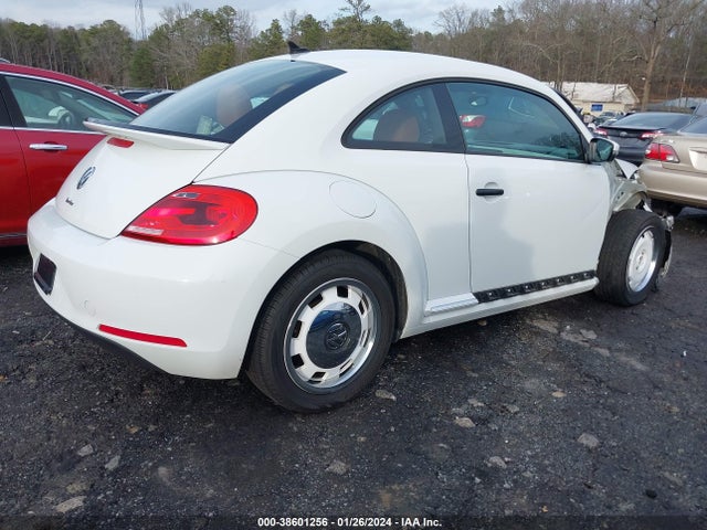 2016 VOLKSWAGEN BEETLE 1.8T CLASSIC VIN: 3VWF17AT7GM636444