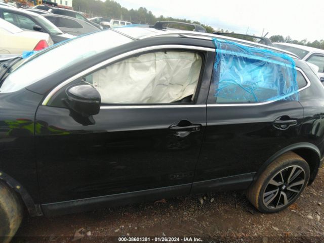 JN1BJ1CP7JW164108 Nissan Rogue Sport Sl