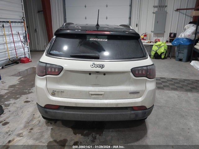 2018 JEEP COMPASS LATITUDE 4X4 VIN: 3C4NJDBBXJT115797