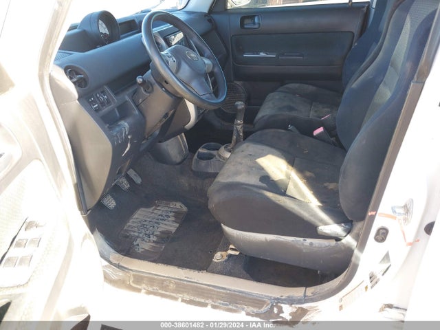 2006 SCION XB VIN: JTLKT334964090612