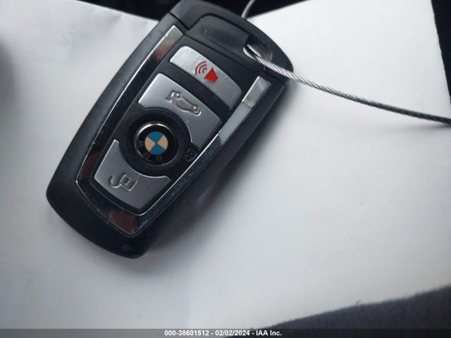 BMW 535i Xdrive 2014 WBA5B3C5XED292438 Image 11