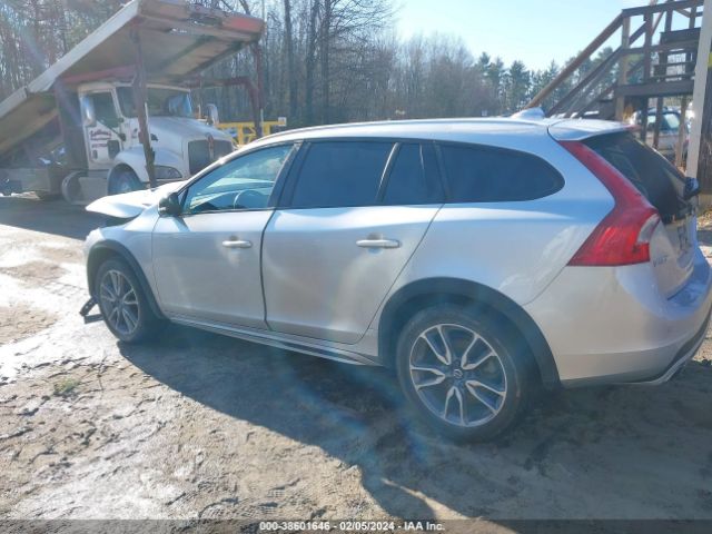 YV440MWK9J2047421 Volvo V60 Cross Country T5