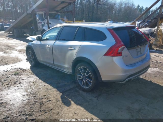 YV440MWK9J2047421 Volvo V60 Cross Country T5