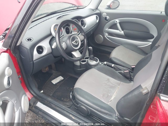 2005 MINI COOPER WMWRC33535TJ70010 Photo 4