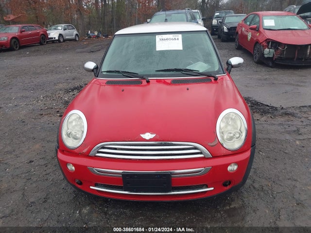 2005 MINI COOPER WMWRC33535TJ70010 Photo 5