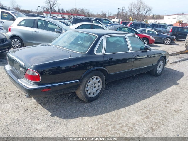 1998 JAGUAR XJ8 SAJHX1246WC832889 Photo 3
