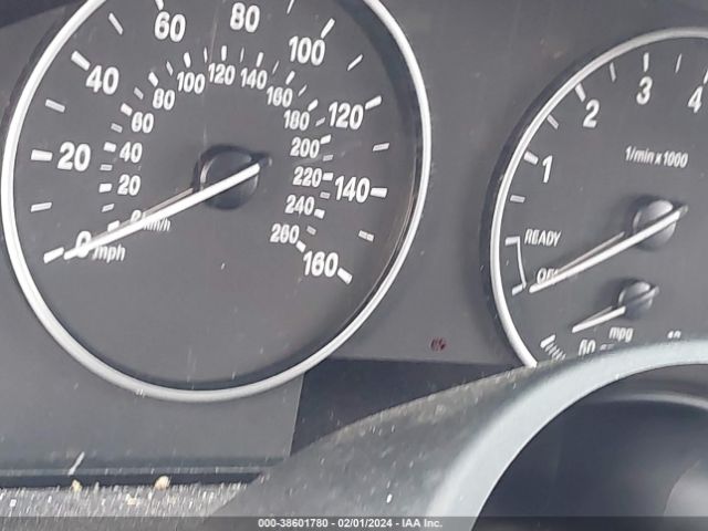 WBA8E1G57HNU14268 BMW 320i