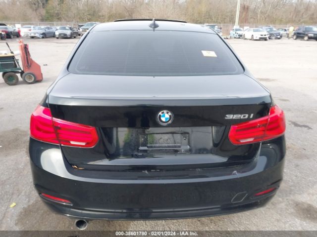 WBA8E1G57HNU14268 BMW 320i