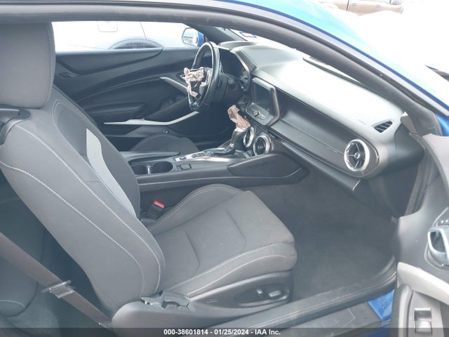 Chevrolet Camaro 1lt 2017 1G1FB1RSXH0155674 Image 5