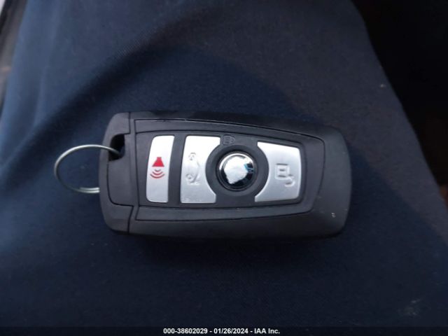 WBA8E5G55GNU21256 BMW 320i Xdrive