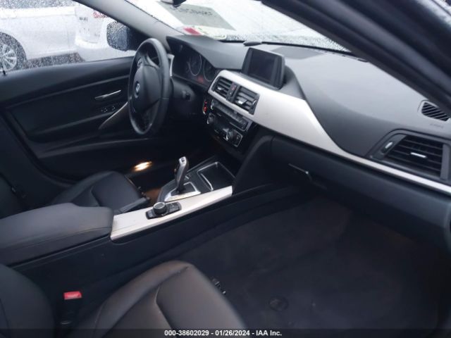 WBA8E5G55GNU21256 BMW 320i Xdrive