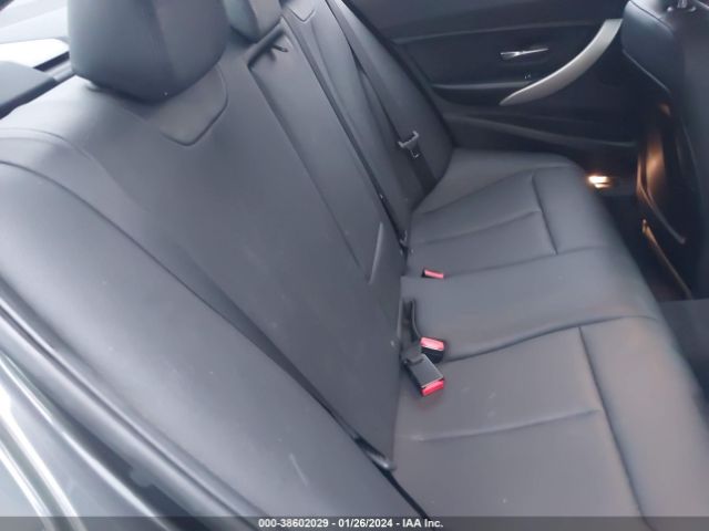 WBA8E5G55GNU21256 BMW 320i Xdrive